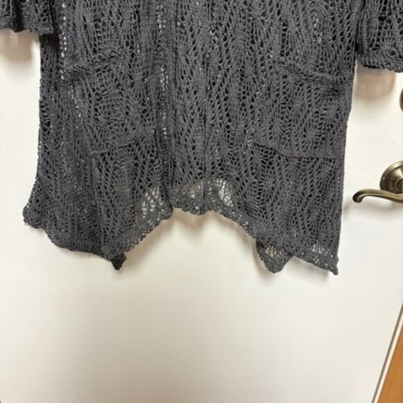 FRENCH BAZAAR WOMENS CROCHET FLARED 3/4 SLEEVE ASYMETICAL TUNIC. SZ. XL - Picture 2 of 3